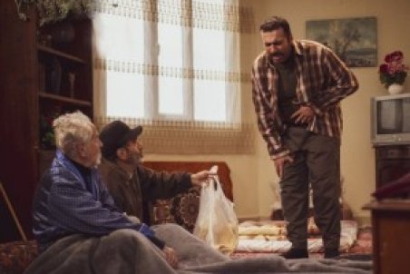 تصویربرداری سریال نوروزی شبکه دو از نیمه گذشت/ ادامه کار «خداداد» در رباط کریم