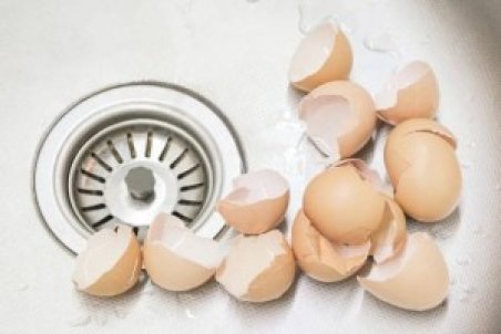 چیزهایی که هرگز نباید درون لوله فاضلاب بریزید!