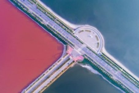 (تصاویر) معمای رنگارنگ بودن دریاچه مرده