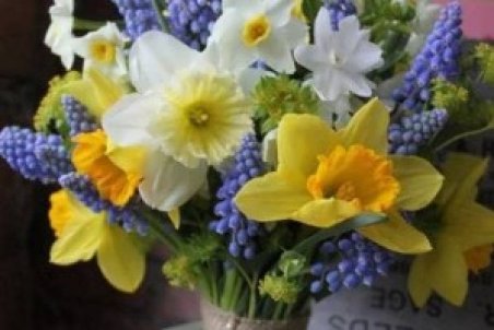 جدیدترین مدل دسته گل عروس با گل نرگس