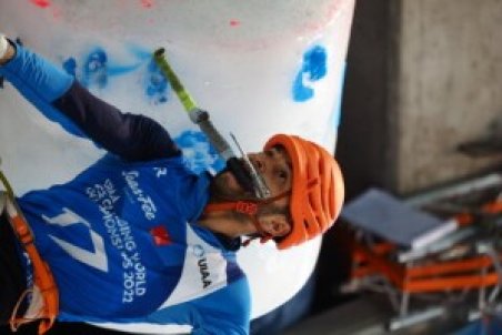 محمدرضا صفدریان: پرافتخارترین ورزشکار یخ‌نوردی ایران هستم