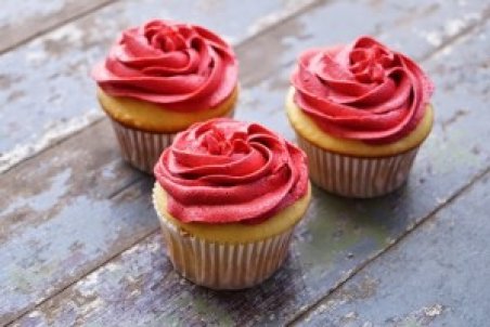 طرز تهیه مرحله به مرحله کاپ کیک ولنتاین