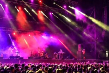 بنیاد رودکی به کنسرت گوگوش معترض شد!