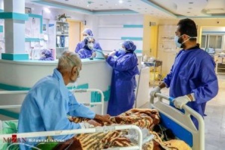 مصوبات نوروزی در صورت اوج‌گیری کرونا تغییر می‌کنند / پیک ششم در ابتدای شیب نزولی قرار گرفته است