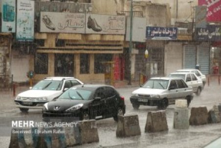 آخرین وضعیت تردد در جاده‌های اصفهان / اکثر محورها بارانی است