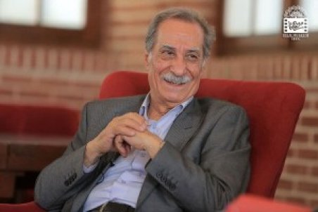 سیاوش طهمورث : لذت کار در تئاتر بیشتر از فیلم است