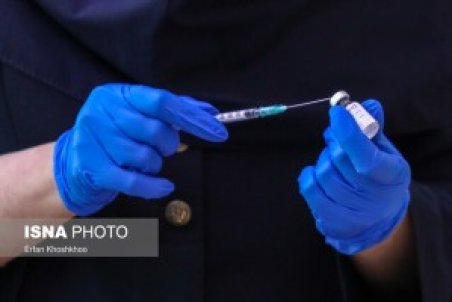 افراد بالای ۱۸ سال برای تزریق دُز سوم کرونا منتظر پیامک باشند؟