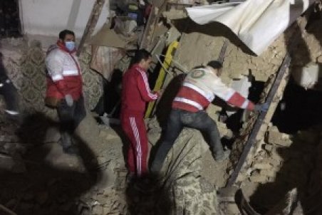 انفجار و ریزش ساختمان در رباط کریم/ افزایش شمار جانباختگان به ۶ تن/جستجوها ادامه دارد