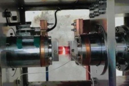 طراحی و ساخت دستگاه فشار داغ با نرخ کرنش ثابت در شرکت فولاد مبارکه