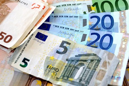 حذف ارز ترجیحی ضروری بود/ مجلس مسیر استمرار رانت و فساد را بست