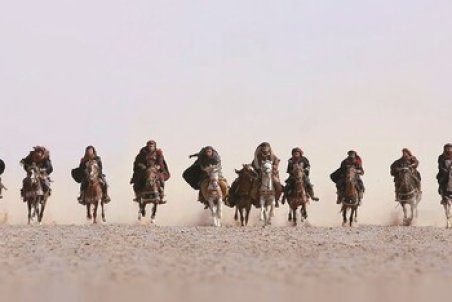 «رستاخیز» قرار بود از شرق تا غرب جهان عالم‌گیر شود اما به اکران آنلاین وطنی تن داد