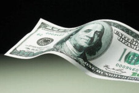 سقوط یورو و جهش دلار