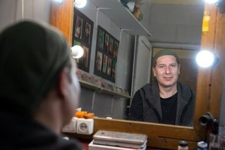 رامین ناصرنصیر: با کارکردن در اسنپ، بیش از دستمزد ترجمه کردن درمی‌آورید