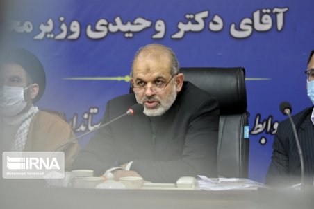 وزیر کشور: افزایش اختیارات استانداران در هیات دولت مطرح می شود