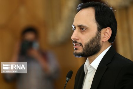 بهادری جهرمی: پیمانکاری که به کارگر ظلم می‌کند، صلاحیت پیمانکار دولت نیست