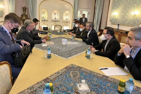 دیدار دو جانبه هیات‌ های ایرانی و روسی