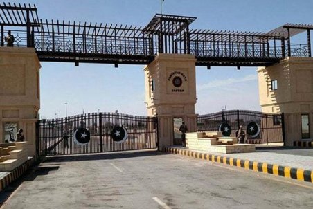 وزارت دفاع پاکستان: حصارکشی مرزهای مشترک با ایران سال آینده تکمیل می‌شود