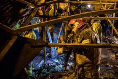 انفجار گاز در جنت آباد شمالی/اعزام ۴ آمبولانس و یک اتوبوس آمبولانس به محل حادثه