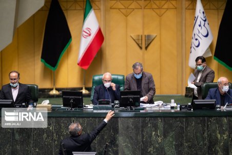 طلبکاران دستگاه‌های اجرایی از دولت سهام دریافت می کنند