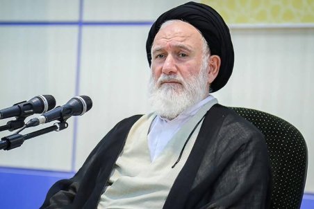 معیار دسته بندی‌های کشور مصالح انقلاب باشد نه منافع سیاسی