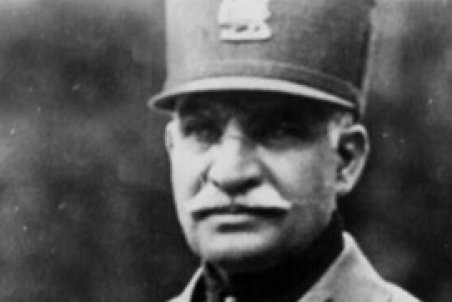 داستان رضاشاه شدن رضاخان