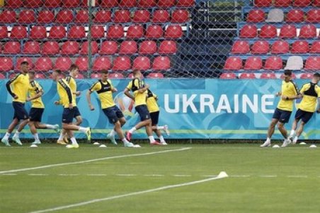 اوکراین وسط جنگ به فکر جام‌جهانی قطر