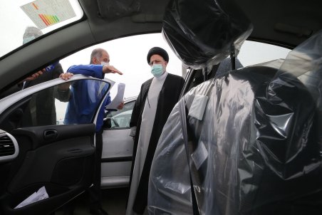 انحصار زدایی از تولید خودرو هشدار جدی رئیس جمهور به خودرو سازان است