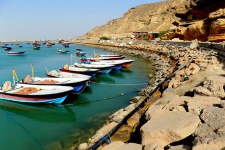 دولت از محل فروش نفت، سواحل مکران و اروند را توسعه می‌دهد
