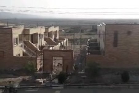 واحدهای نهضت ملی مسکن در ایوانکی، ویلایی است