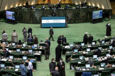 تخصیص منابعی برای خرید کیک زرد با منشاء داخلی یا خارجی