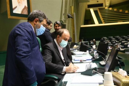 اصرار کمیسیون تلفیق بر مخالفت با حذف ارز ترجیحی