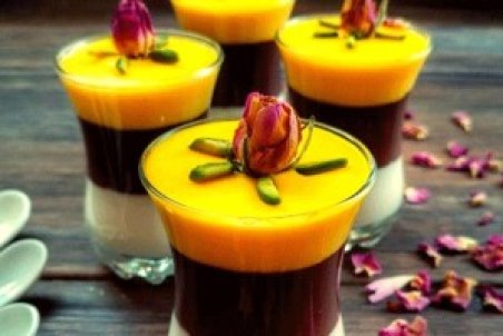 طرز تهیه فرنی زعفرانی برای افطار + فیلم