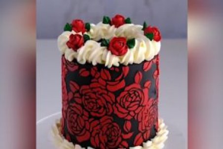 ایده‌هایی برای تزئین کیک تولد + فیلم