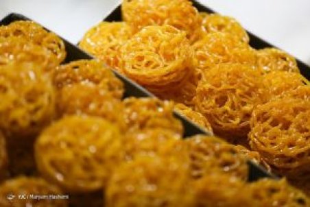 تهیه زولبیا و بامیه مخصوص ماه رمضان