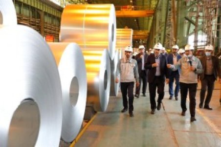 صندوق فولاد به دنبال كسب رضایت‌مندی كاركنان صنایع زیرمجموعه خود است