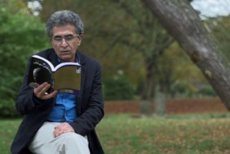 در غربت هم معروف ماند