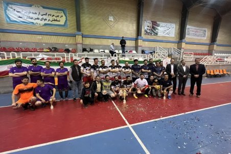 سوت پایان فوتسال جام فجر صنعت بیمه با برتری بیمه پاسارگاد در قم 